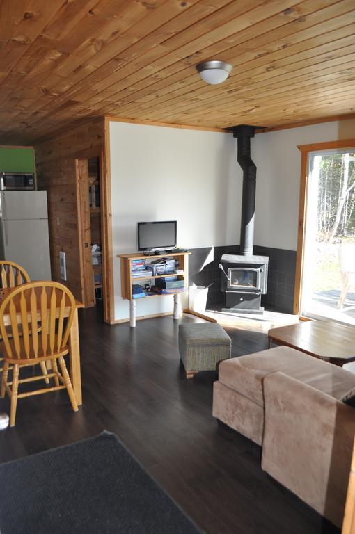 沉睡驼鹿山林小屋 Birch Plain 外观 照片